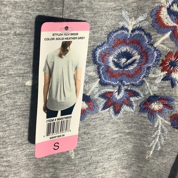 RXB NEW - Sz S - gray heathered floral embroidered cotton tee hi low cut - Picture 4 of 5